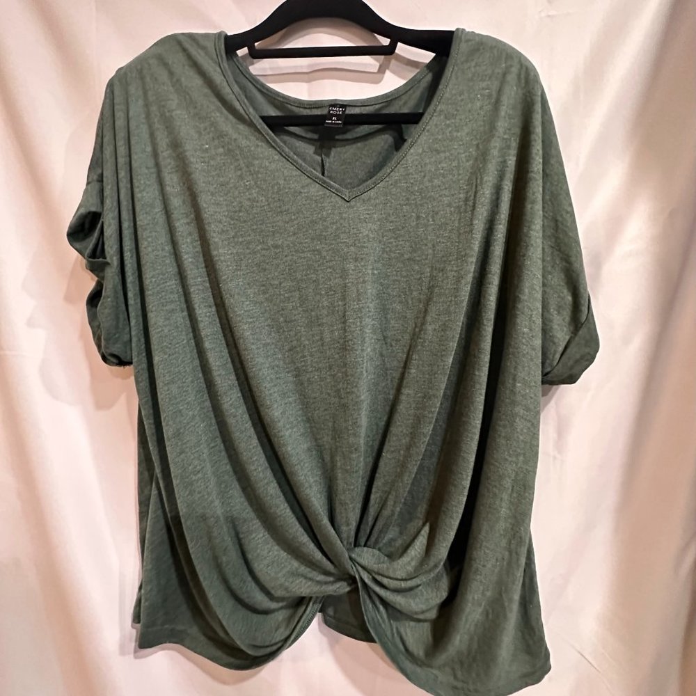 Twist front t-shirt